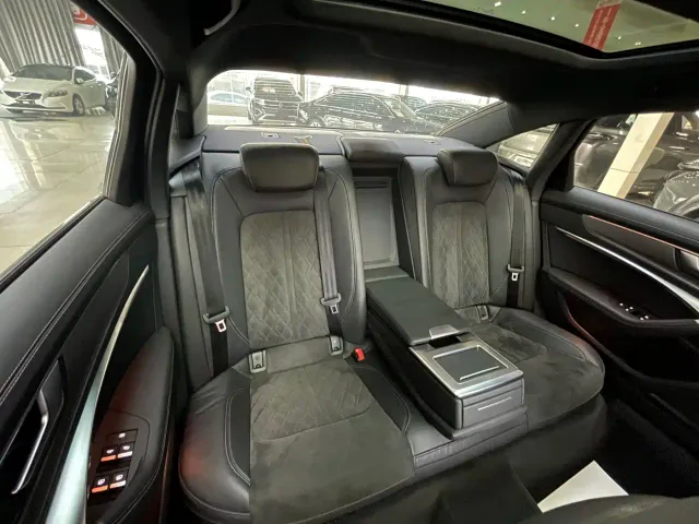 Audi Audi A6L 2022 55 TFSI quattro Premium Dynamic — Фото автомобиля 17