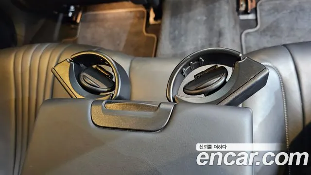 Mercedes-Benz CLS-Class — Фото автомобиля 28