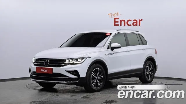 Фотография автомобиля — Volkswagen Tiguan