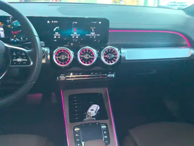 Mercedes-Benz GLB-Class — Фото автомобиля 12