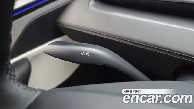 Tesla Model Y — Фото автомобиля 20