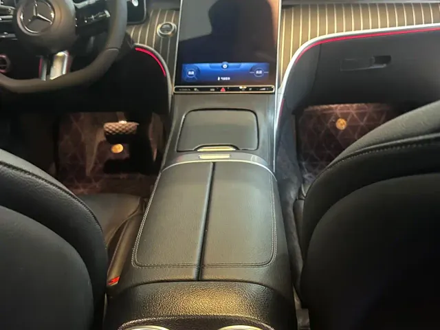 Mercedes-Benz C-Class — Фото автомобиля 7