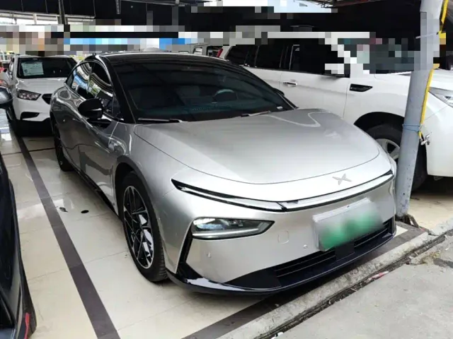 Xpeng P7+ — Фото автомобиля 3