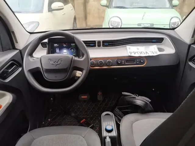 Wuling Hongguang Mini EV — Фото автомобиля 9