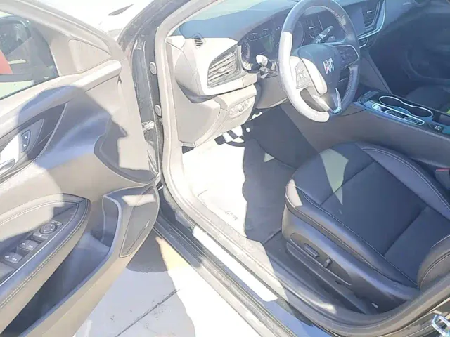 Buick Regal — Фото автомобиля 15