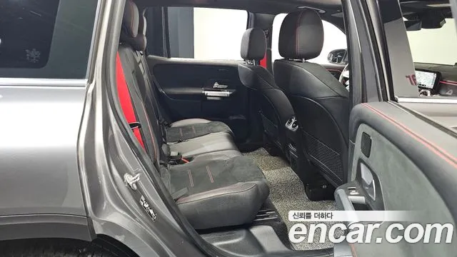 Mercedes-Benz GLB-Class — Фото автомобиля 12
