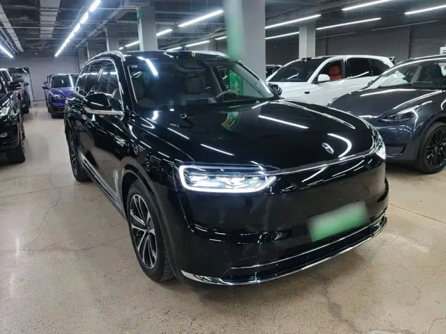 Aito M7 — Фото автомобиля 3