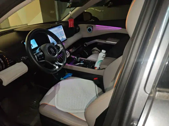 BYD Yuan PLUS — Фото автомобиля 16