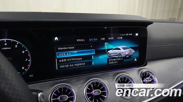 Mercedes-Benz CLS-Class — Фото автомобиля 26