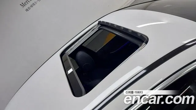 Mercedes-Benz E-Class — Фото автомобиля 12