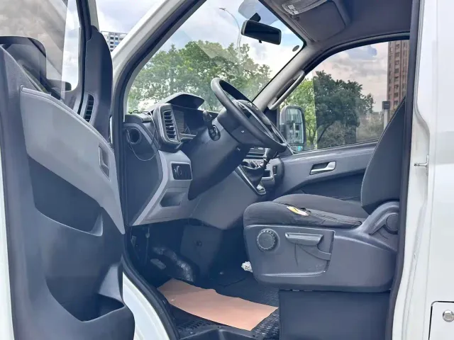 Maxus Xintu V80 — Фото автомобиля 10