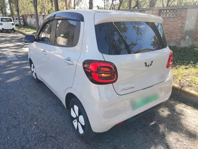 Wuling Hongguang Mini EV — Фото автомобиля 4