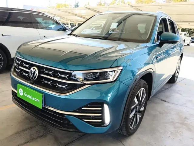 Фотография автомобиля — Volkswagen Tayron