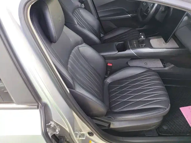 Changan Qiyuan A05 — Фото автомобиля 24
