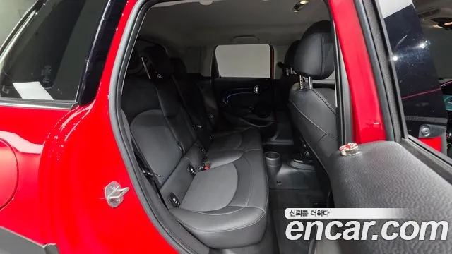 Mini Cooper Cooper 5 дверей Classic — Фото автомобиля 27