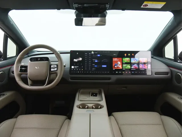 Li Auto i6 — Фото автомобиля 16