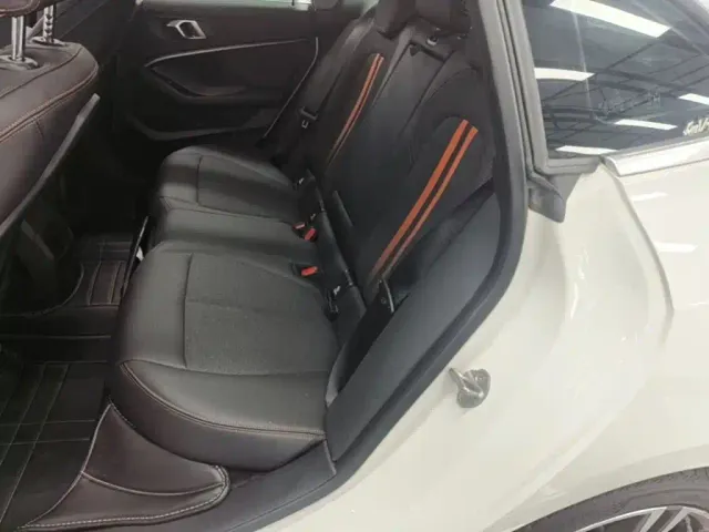 BMW 2 Series — Фото автомобиля 16