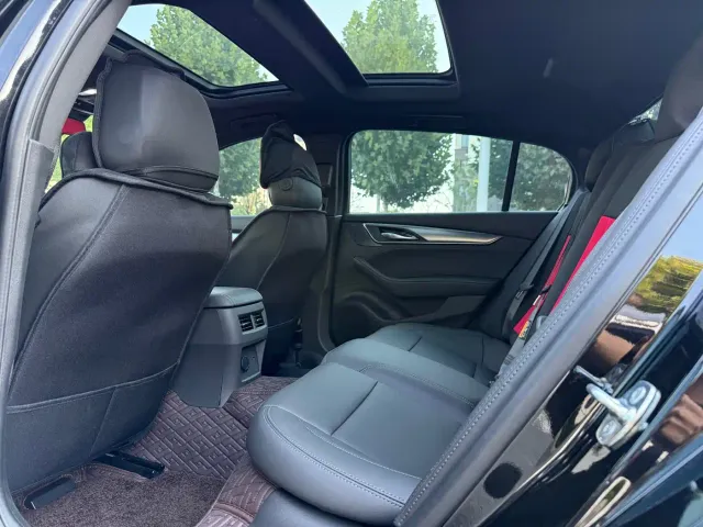 Cadillac CT5 — Фото автомобиля 7