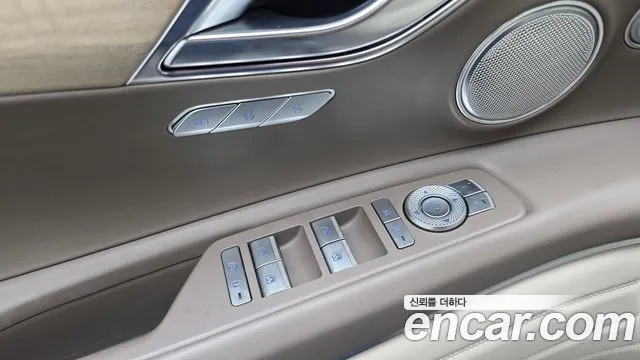 Genesis GV80 — Фото автомобиля 28