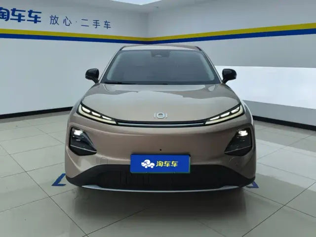 Changan Qiyuan Q05 — Фото автомобиля 2