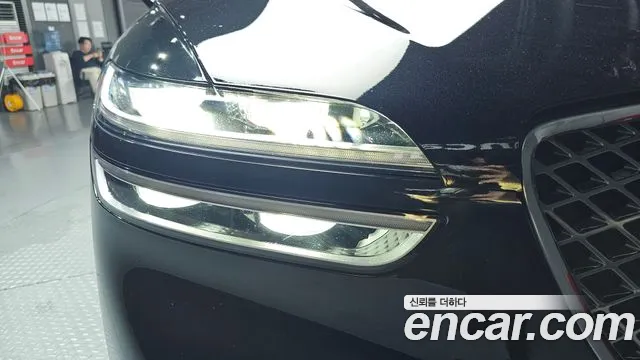 Genesis GV70 2.5T Бензин 2WD — Фото автомобиля 21