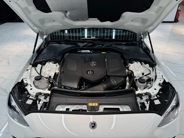 Mercedes-Benz C-Class — Фото автомобиля 16