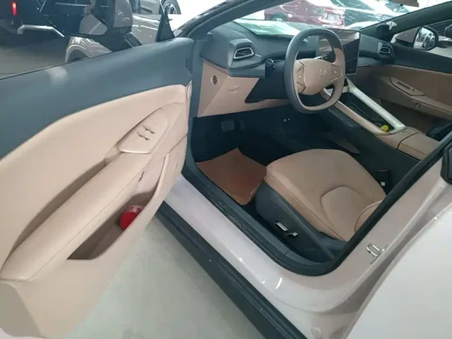 ARCFOX Arcfox Alpha S5 2024 560PRO 185kW — Фото автомобиля 15