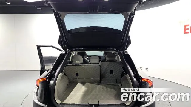 Kia EV6 — Фото автомобиля 24