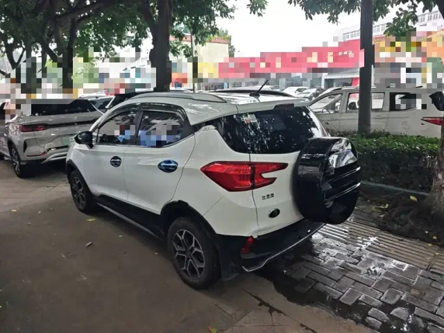 BYD Yuan Pro — Фото автомобиля 4