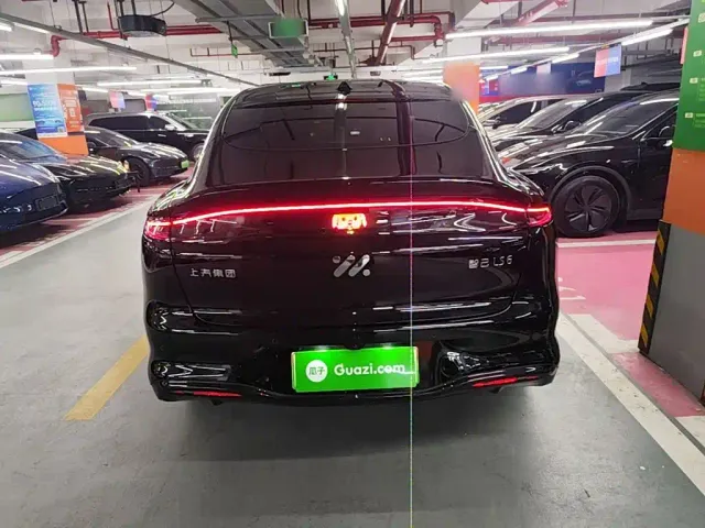 IM Motors LS6 — Фото автомобиля 5