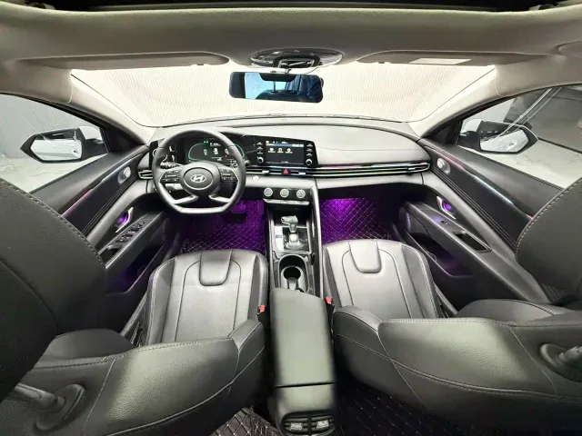 Hyundai Elantra — Фото автомобиля 13