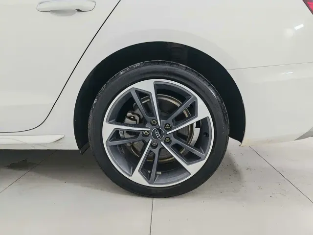 Audi Audi A4L 2024 40 TFSI Fashion Dynamic — Фото автомобиля 17
