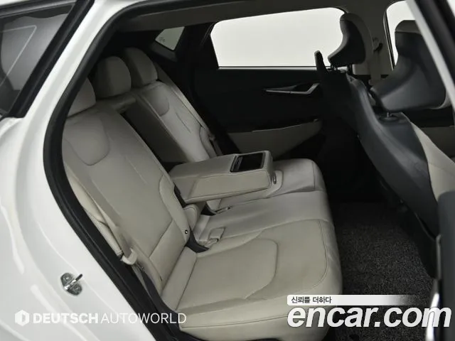 Kia EV6 — Фото автомобиля 12