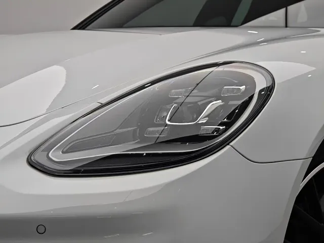 Porsche Panamera — Фото автомобиля 9