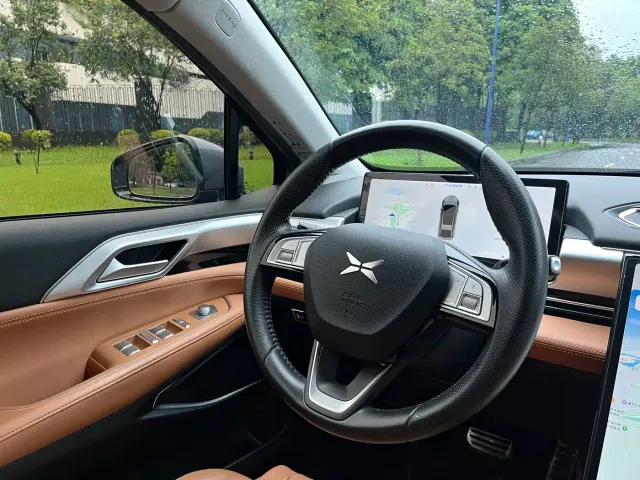 Xpeng P5 — Фото автомобиля 8