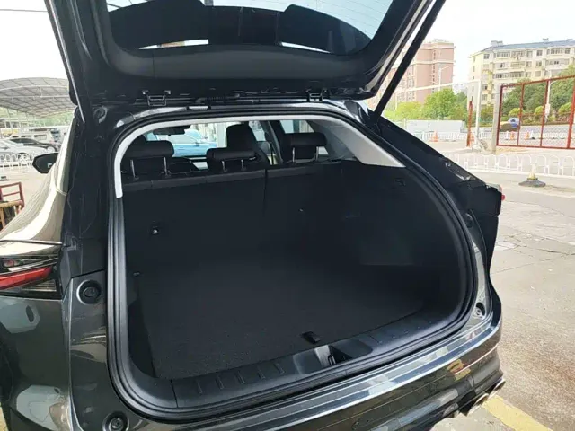 Changan Z6 — Фото автомобиля 18