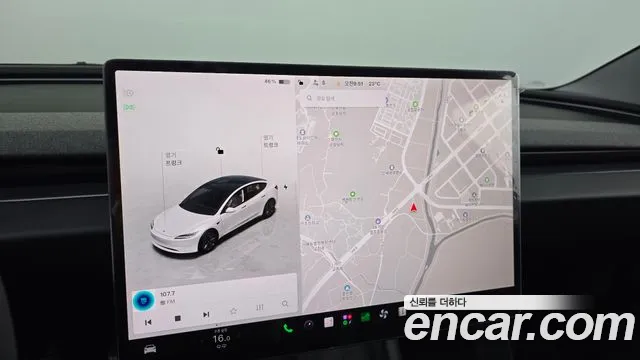 Tesla Model 3 — Фото автомобиля 13