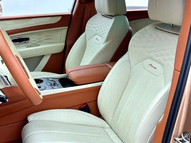 Bentley Bentayga — Фото автомобиля 10