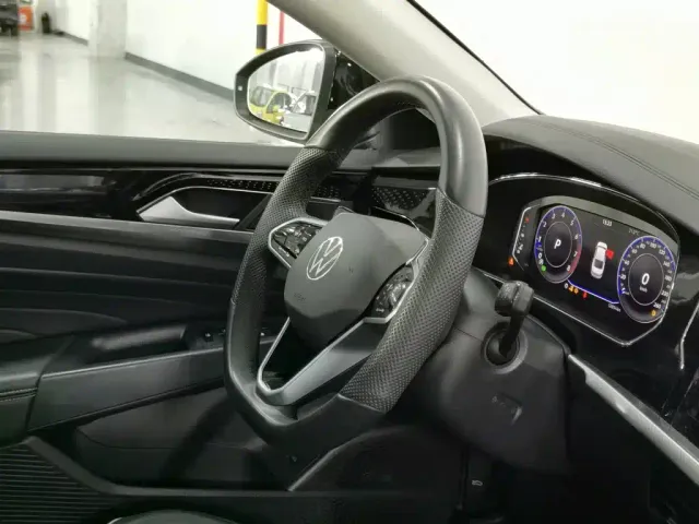 Volkswagen Passat — Фото автомобиля 22