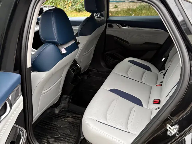 Geely Xingrui — Фото автомобиля 5