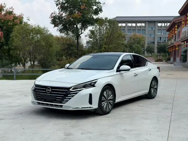 Фотография автомобиля — Nissan Teana