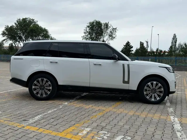 Land Rover Range Rover — Фото автомобиля 3