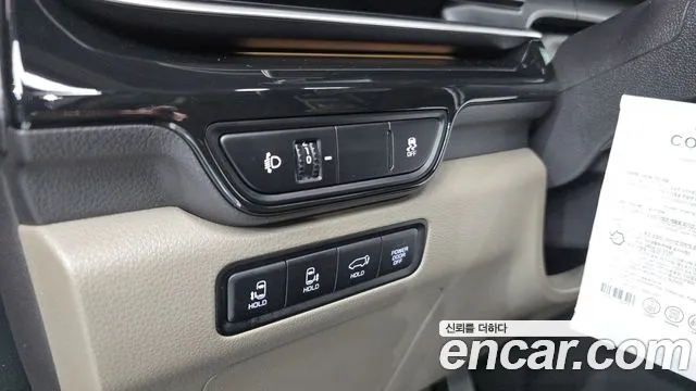 Kia Carnival Generation 4 — Фото автомобиля 30
