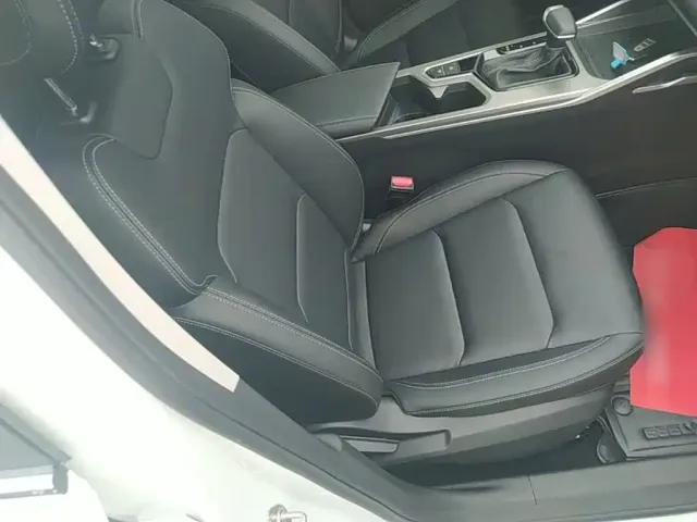 Geely Emgrand — Фото автомобиля 24