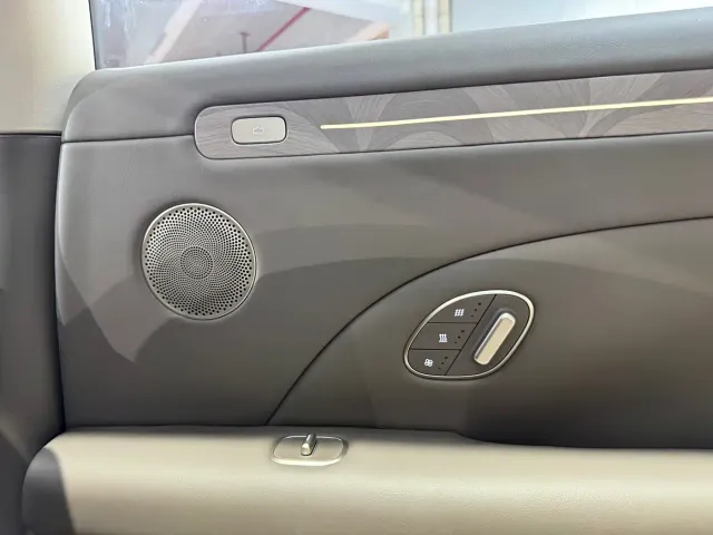 IM Motors LS6 — Фото автомобиля 8