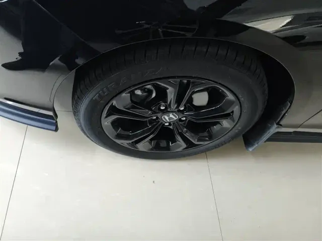 Honda Accord — Фото автомобиля 24