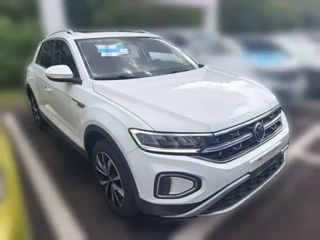 Volkswagen T-Roc — Фото автомобиля 5