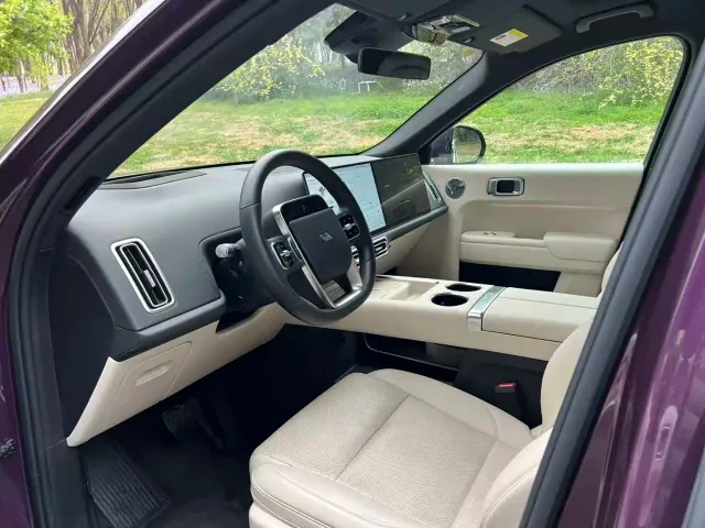 Li Auto L9 — Фото автомобиля 7