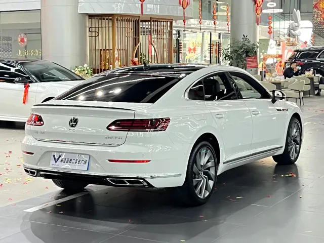 Volkswagen CC — Фото автомобиля 9