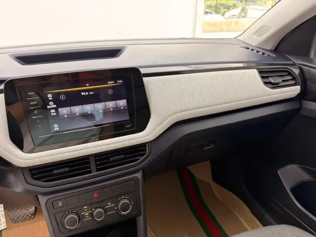 Volkswagen Tharu — Фото автомобиля 12